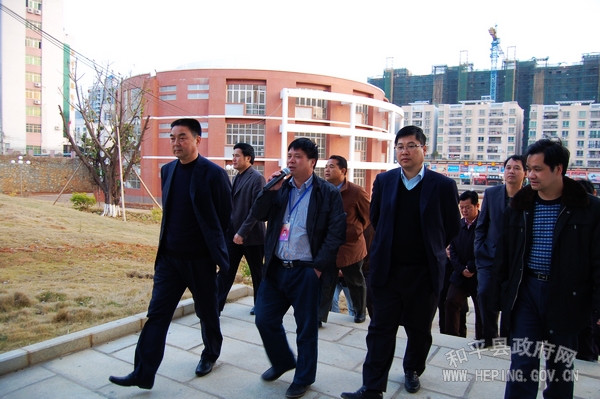 东源县党政班子领导考察团到我县考察 增进两地情谊(图)