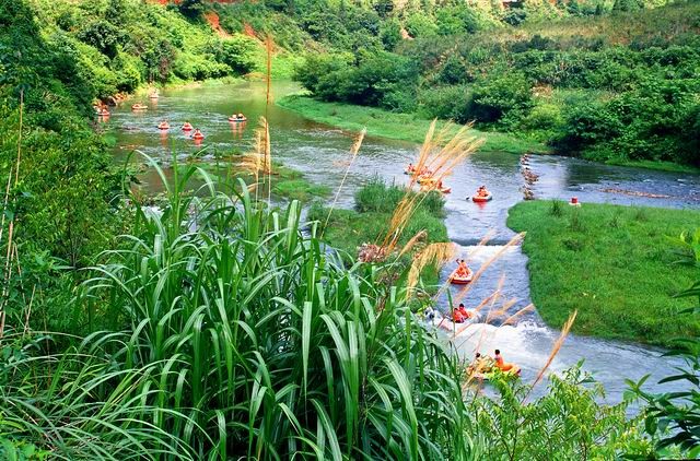 热水漂流旅游区